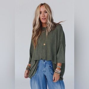 Sunday Stroll Oversized Tee - Olive